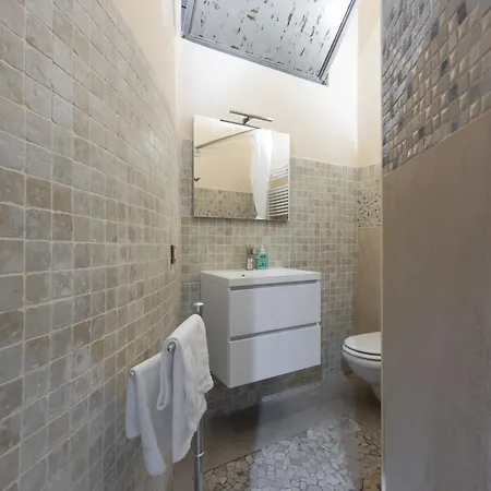 Apartment Lovely - Capocci